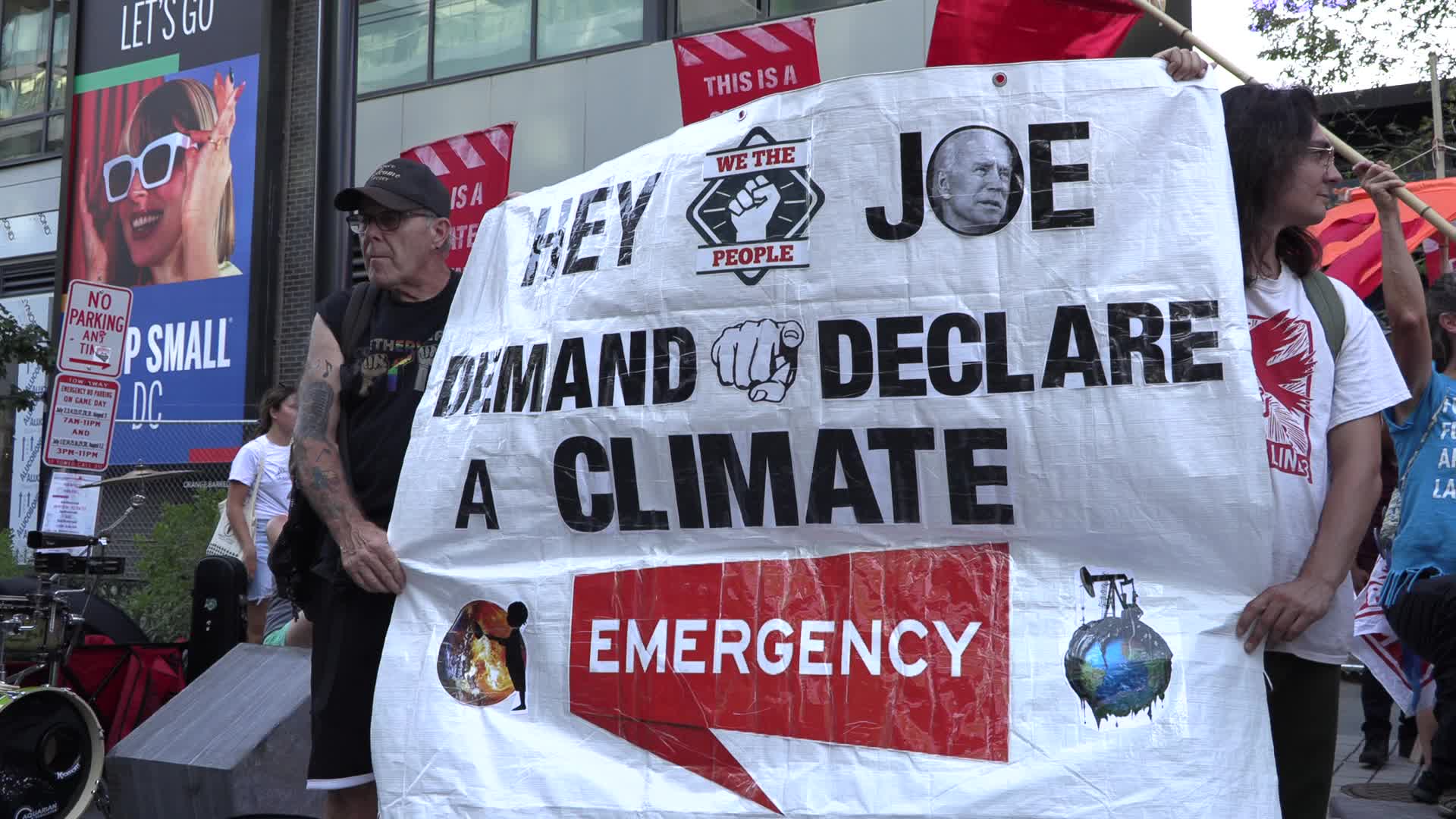 DC: Activists arrested after blockading Congressional baseball game