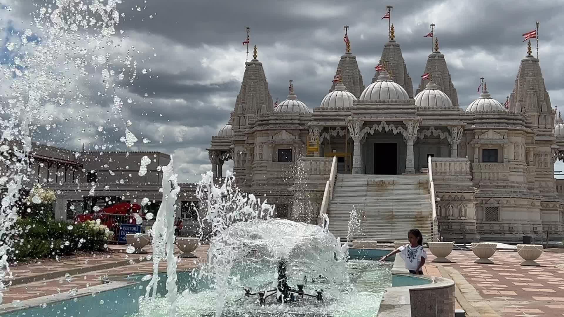 BAPS Swaminarayan Mandir in Toronto