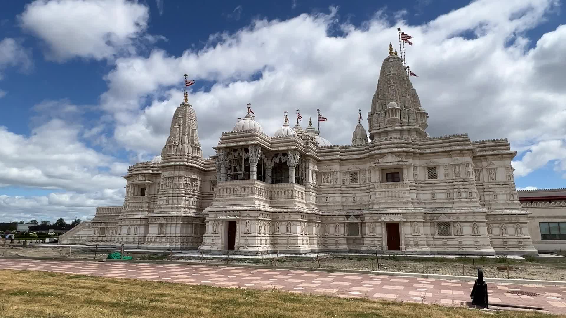 BAPS Swaminarayan Mandir in Toronto