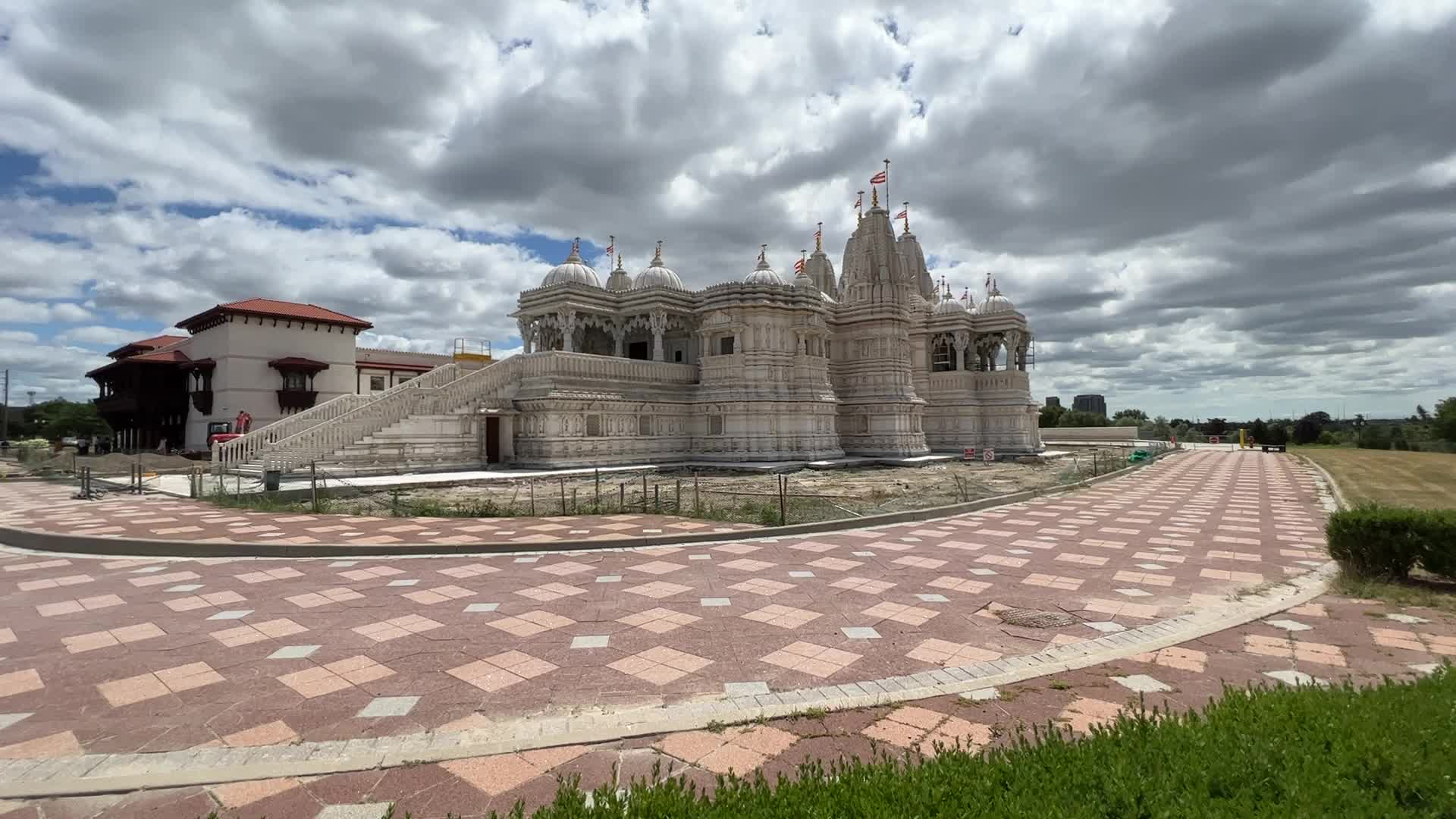 BAPS Swaminarayan Mandir in Toronto