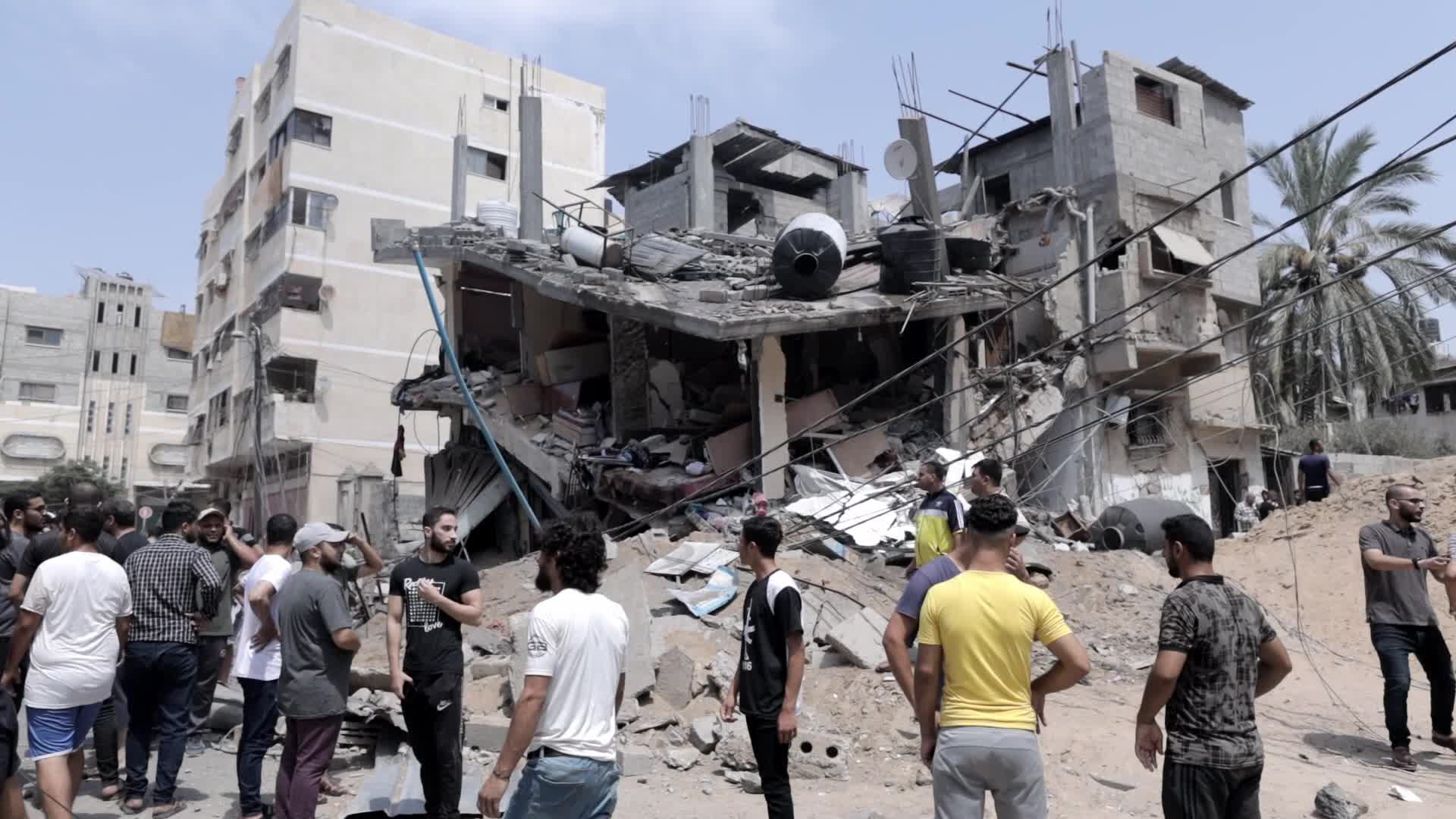 Israeli warplanes bombed a five storey residential building in Gaza