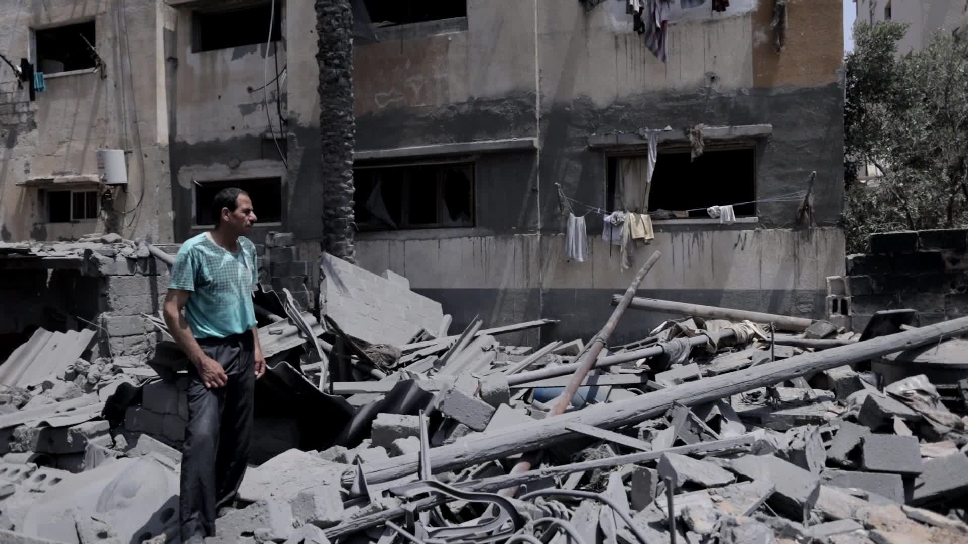 Israeli warplanes bombed a five storey residential building in Gaza