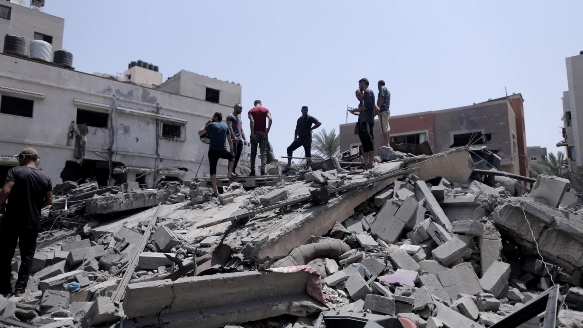 Israeli warplanes bombed a five storey residential building in Gaza
