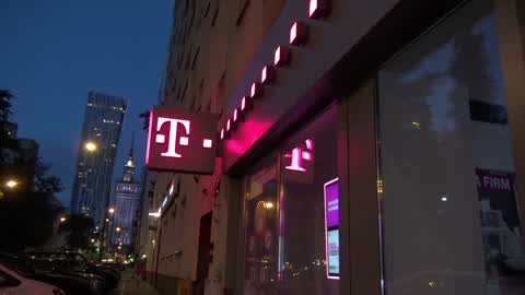 T-Mobile shop in Warsaw