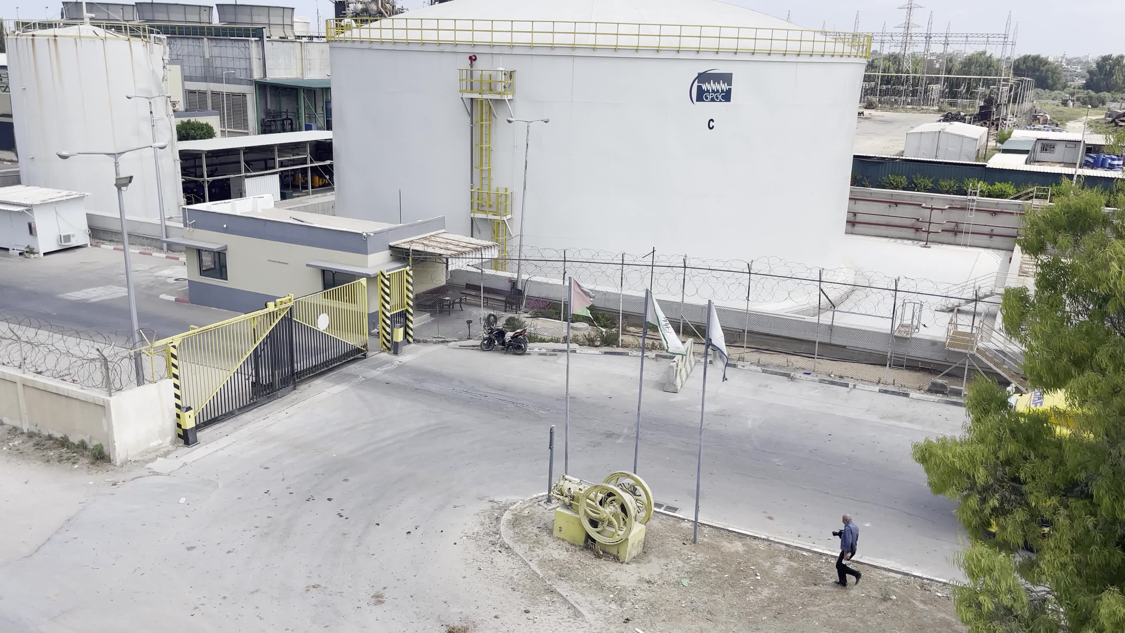 Fuel trucks enter Gaza as Israel crossing reopens