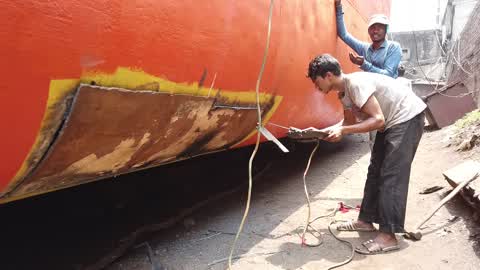 Dockyard Workers In Dhaka