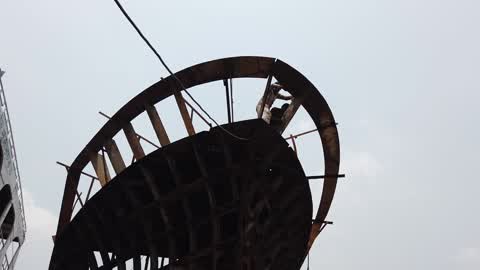 Dockyard Workers In Dhaka