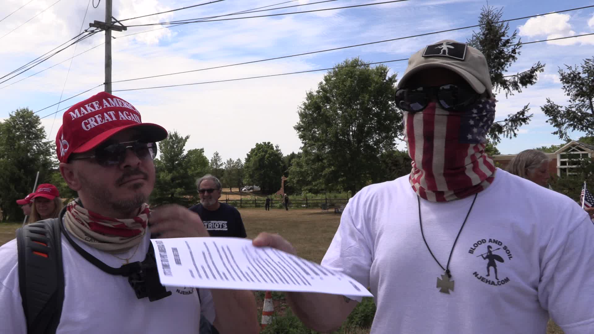 NJ: Trump supporters rally near Trump National Golf Club Bedminster