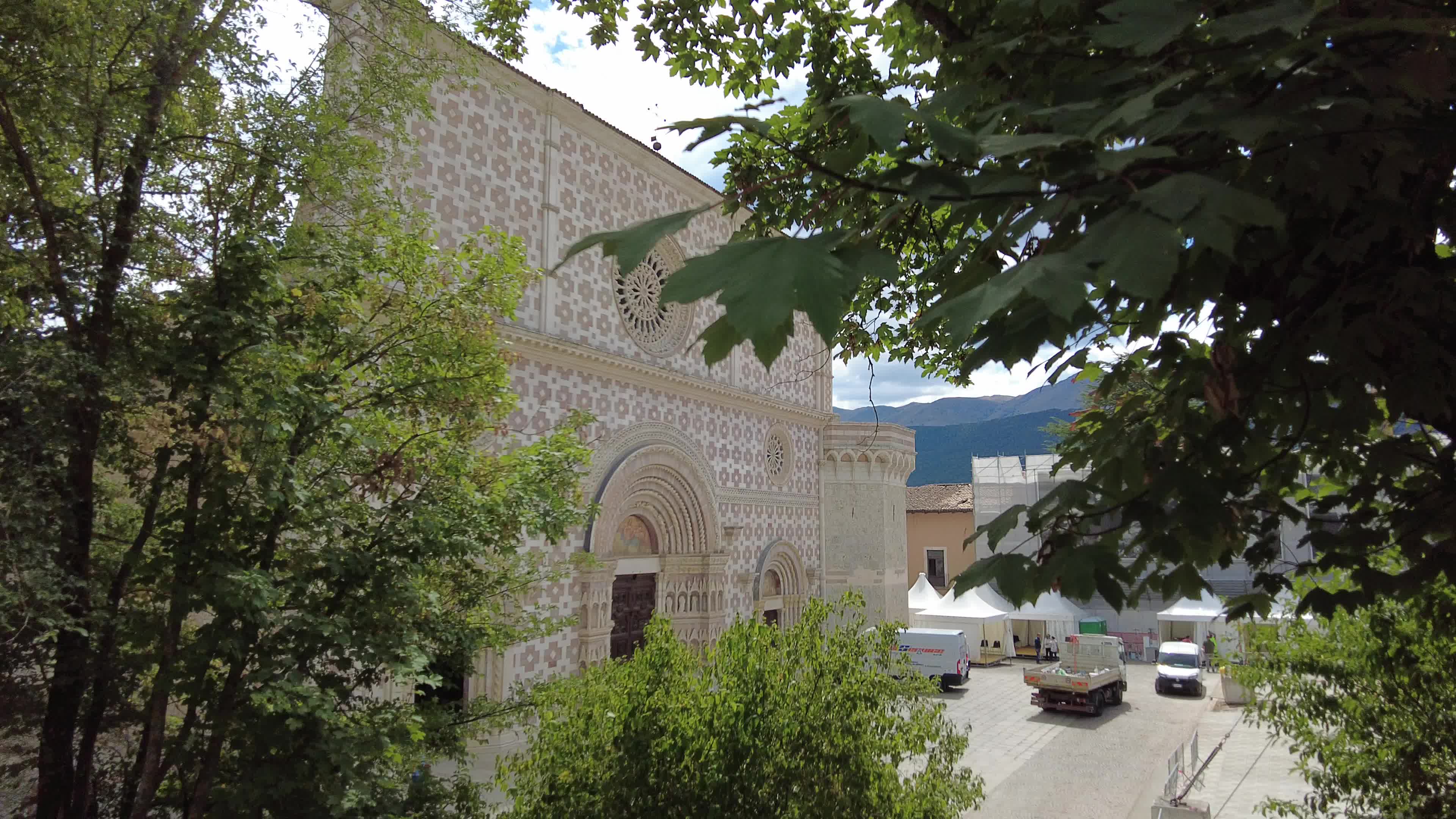 Santa Maria di Collemaggio Basilica in L'Aquila