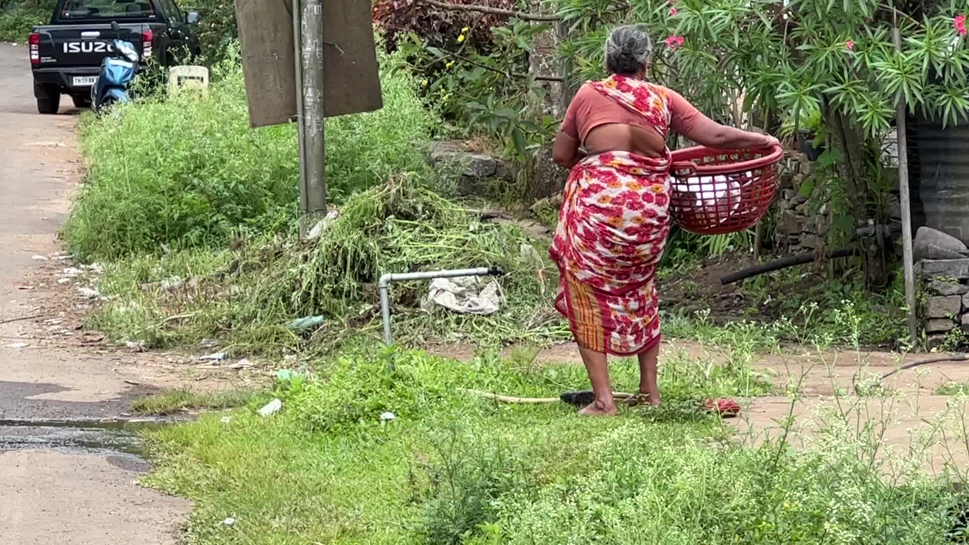 Anju Veedu Village