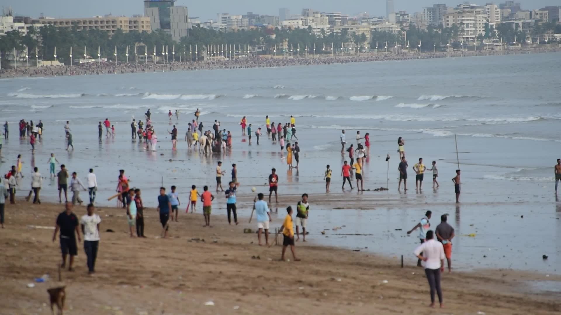 Daily Life In Mumbai
