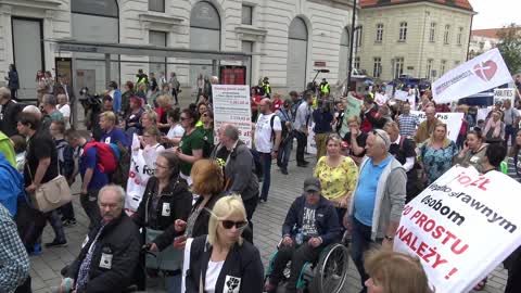 Demonstration For Disability Benefits In Warsaw