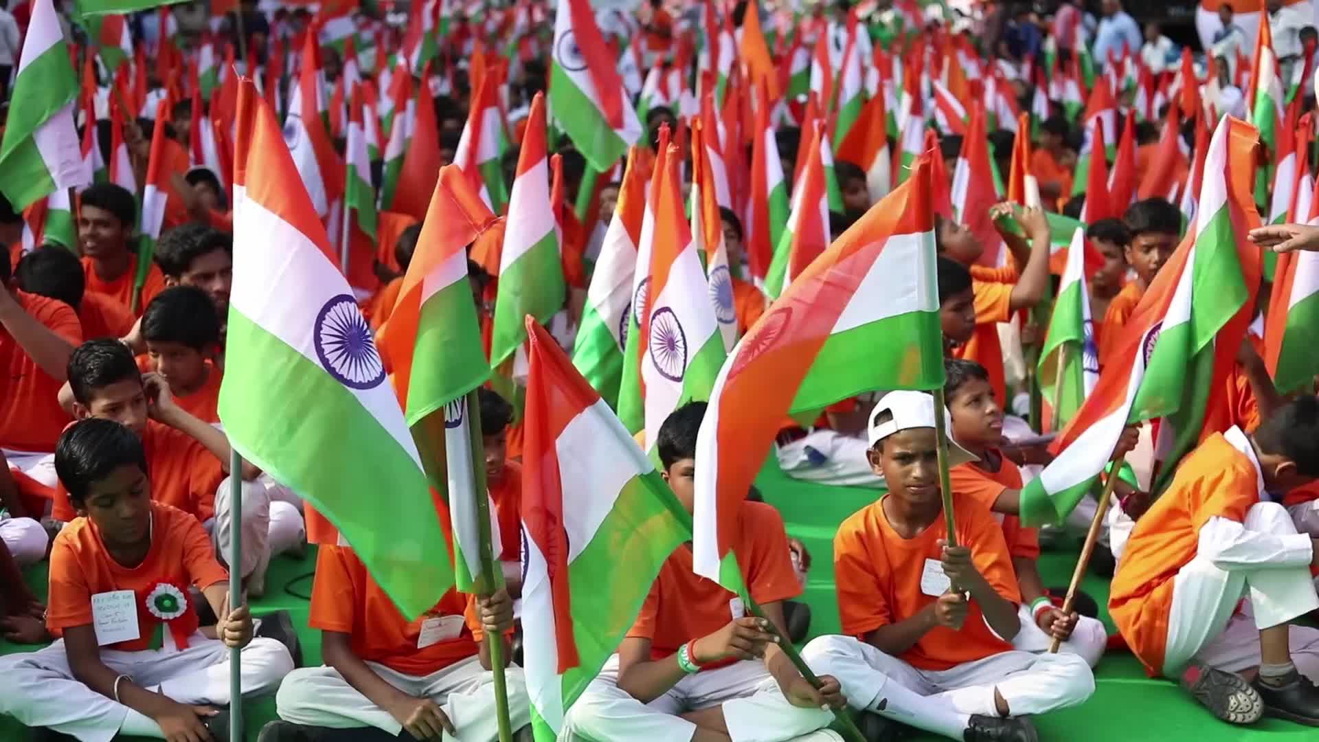Students celebrate Independence day in New Delhi, India