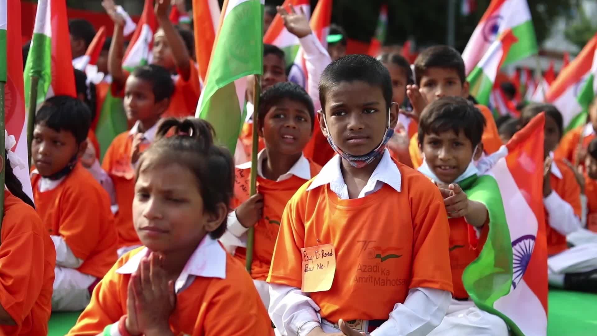 Students celebrate Independence day in New Delhi, India