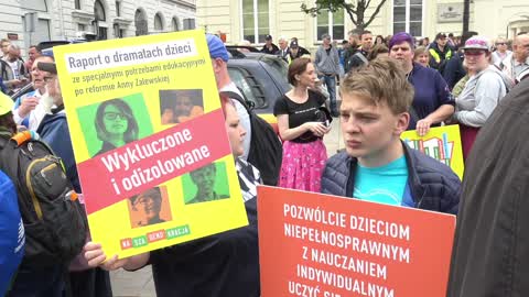 Demonstration For Disability Benefits In Warsaw