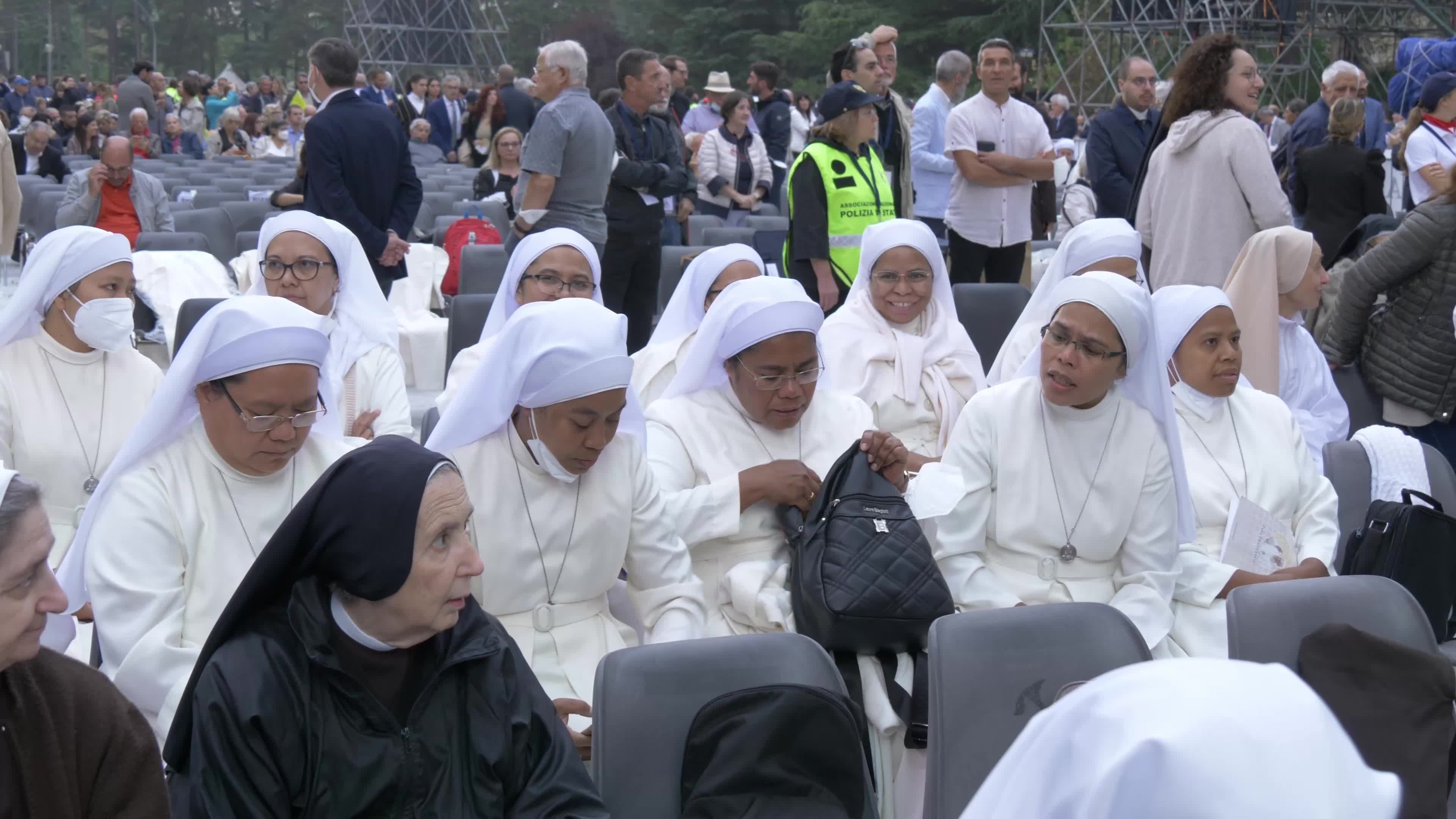 Pilgrims Await The Arrival Of Pope Francis In L'Aquila - Perdonanza Celestiniana 2022