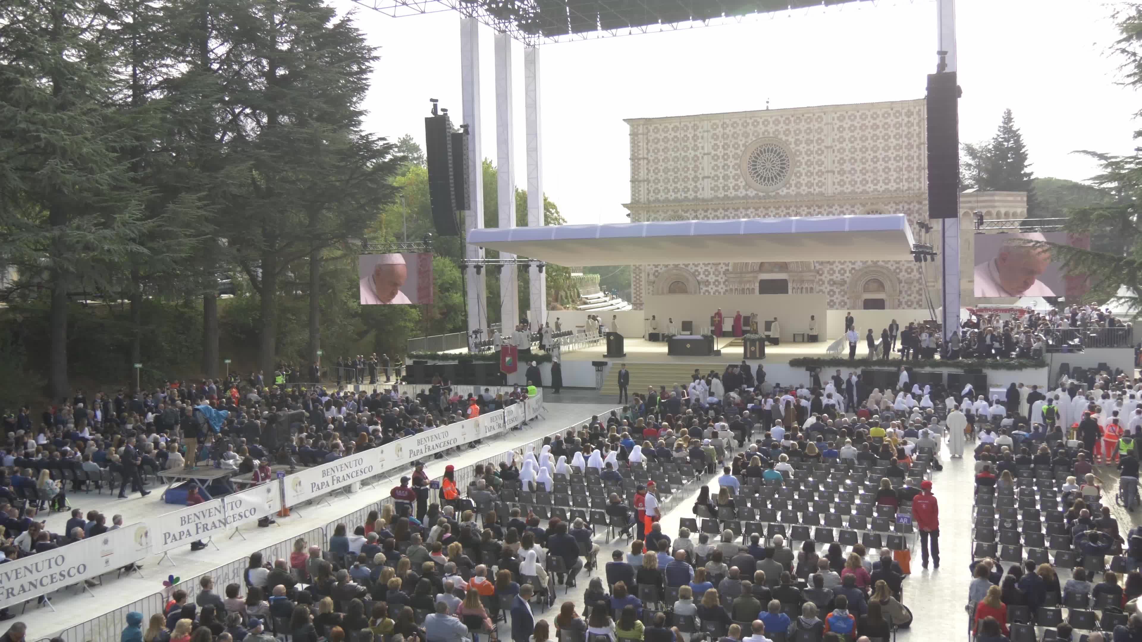 Holy Mass Of Pope Francis In L'Aquila, the first Pontiff To Open The Holy Door After 728 Years