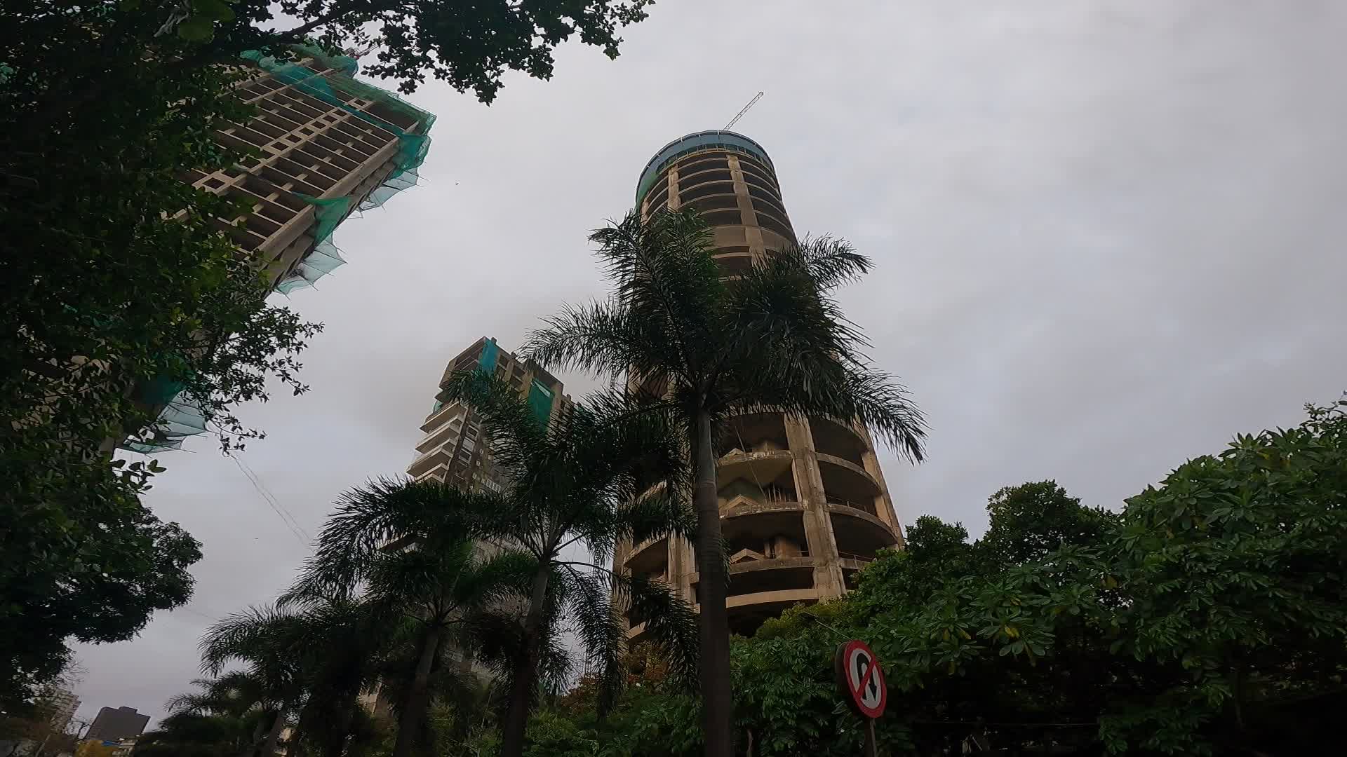 Daily Life In Mumbai 