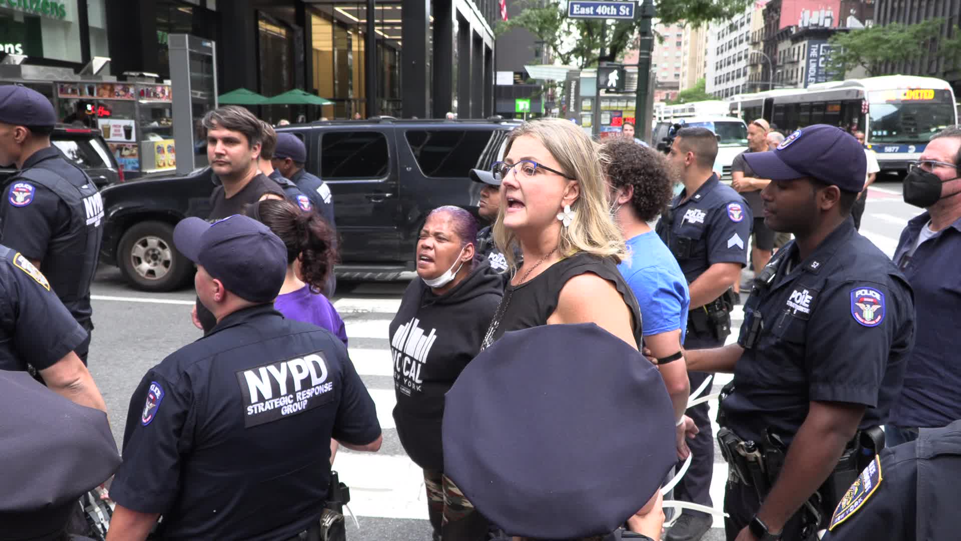 NY: Arrests Outside Governors Office as Activists Call for More Overdose Prevention Centers