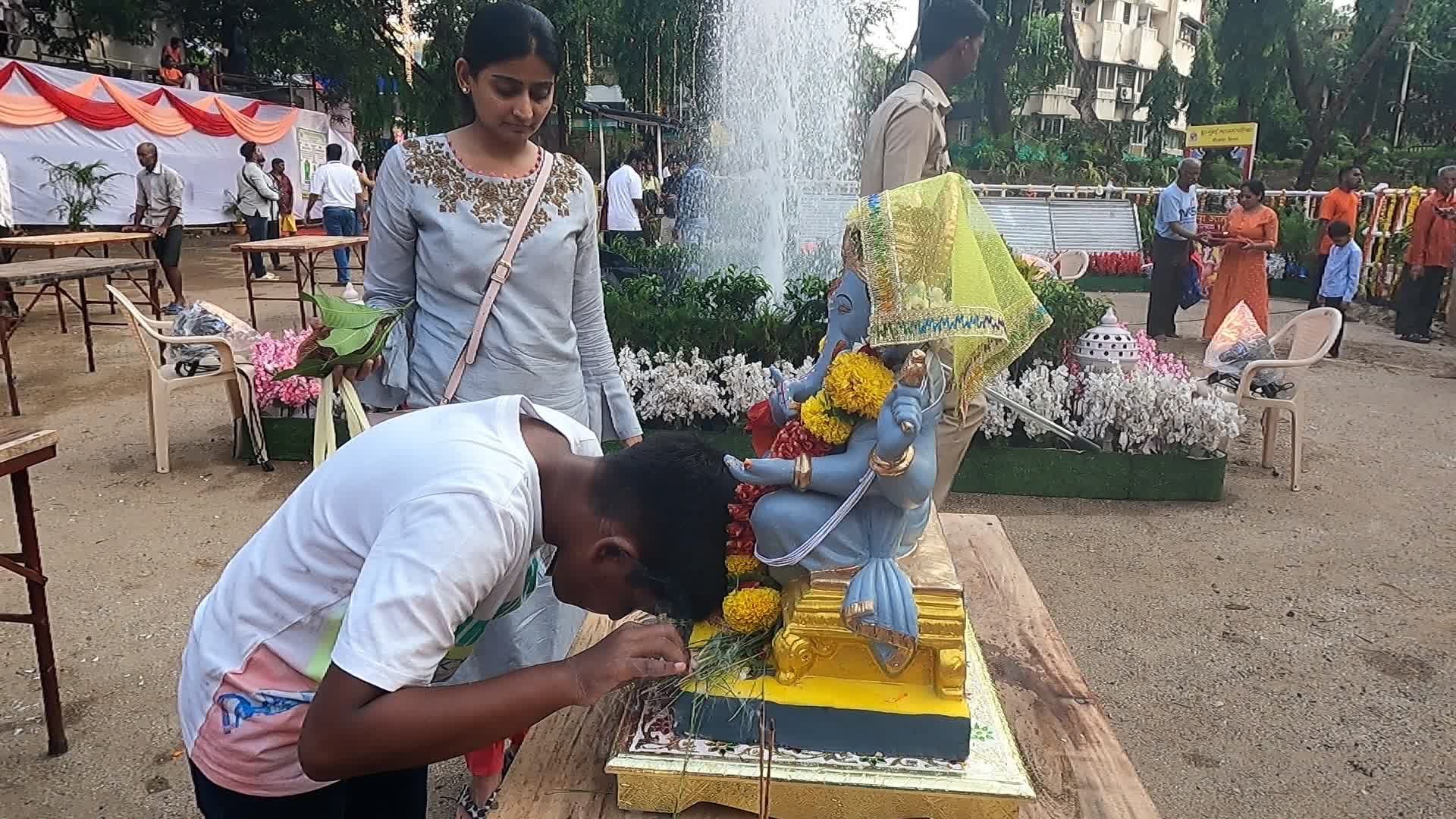 Ganesh Chaturthi Festival In Mumbai 