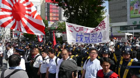 Protests in Tokyo as Trump visits Japan