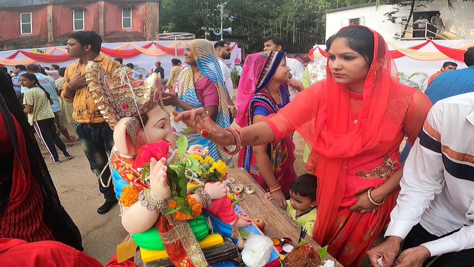 Ganesh Chaturthi Festival In Mumbai 
