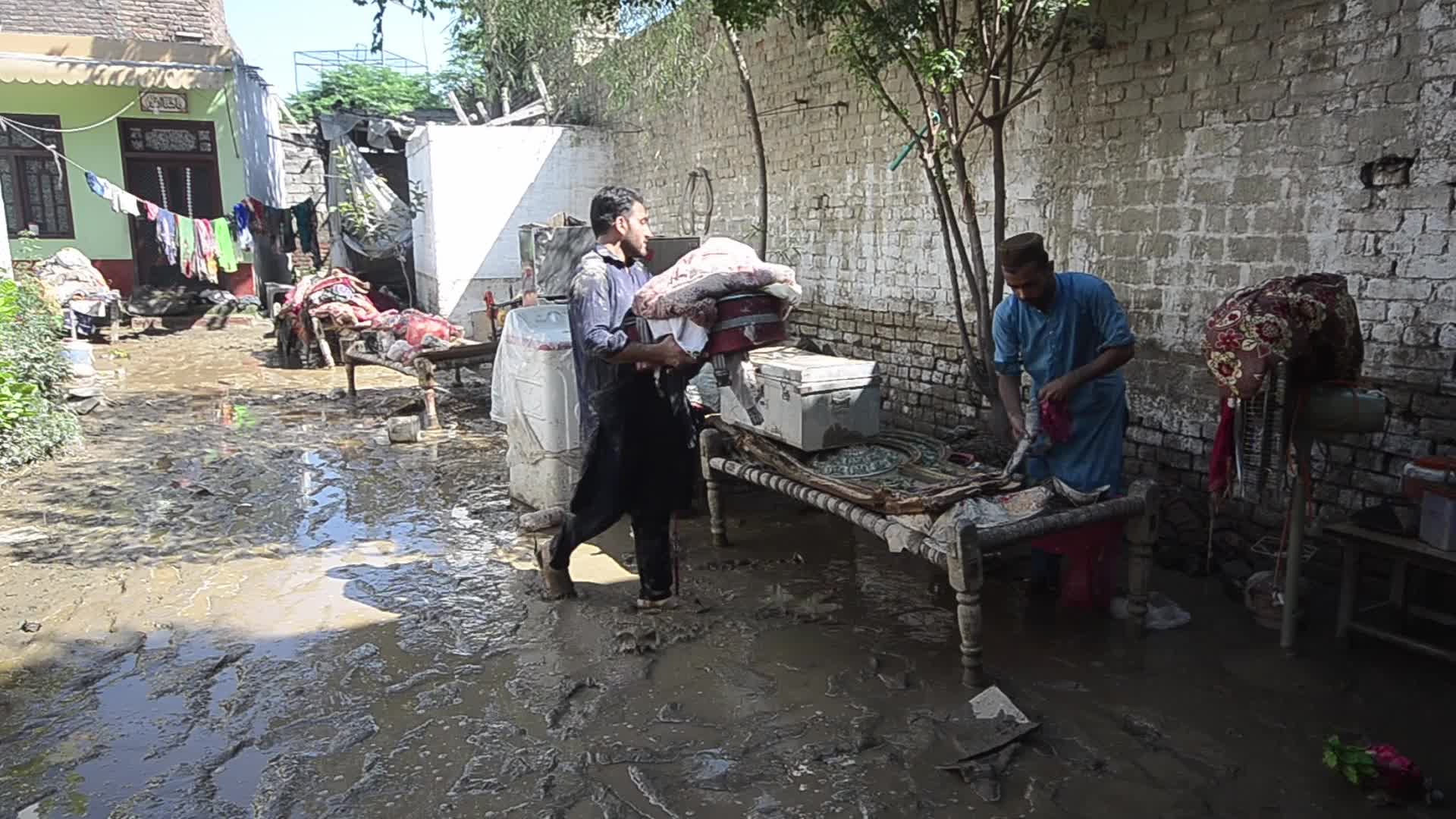 Over 1,061, dead since June amid heavy monsoon rains in Pakistan