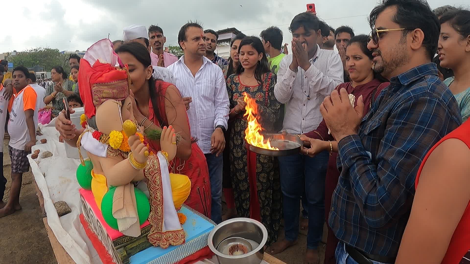 Ganesh Idol Immersion In Mumbai 

