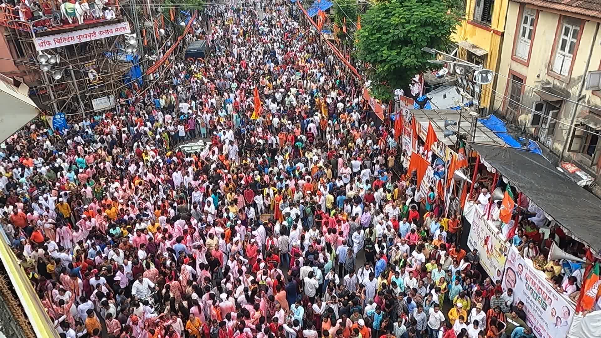 Ganesh Chaturthi Festival In Mumbai 