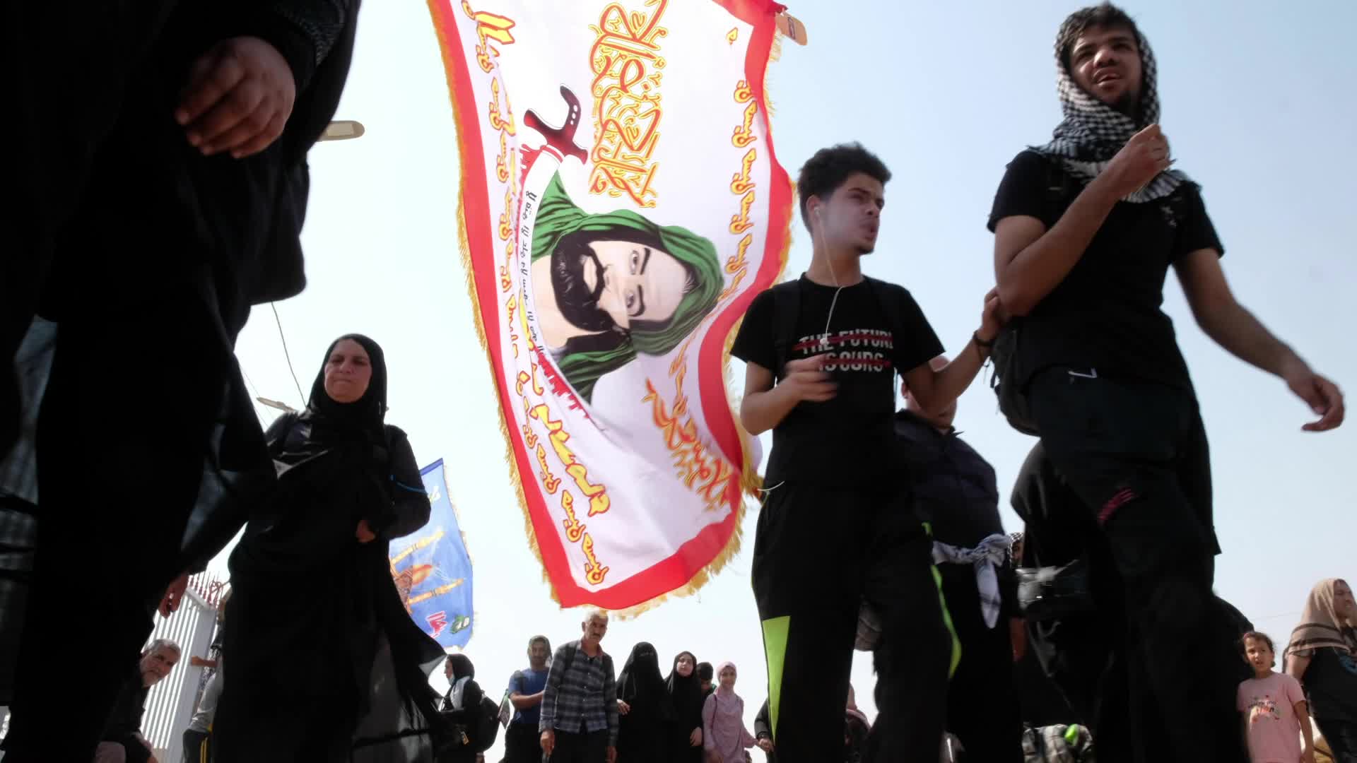 Walking to commemoration of Arbain in Iraq