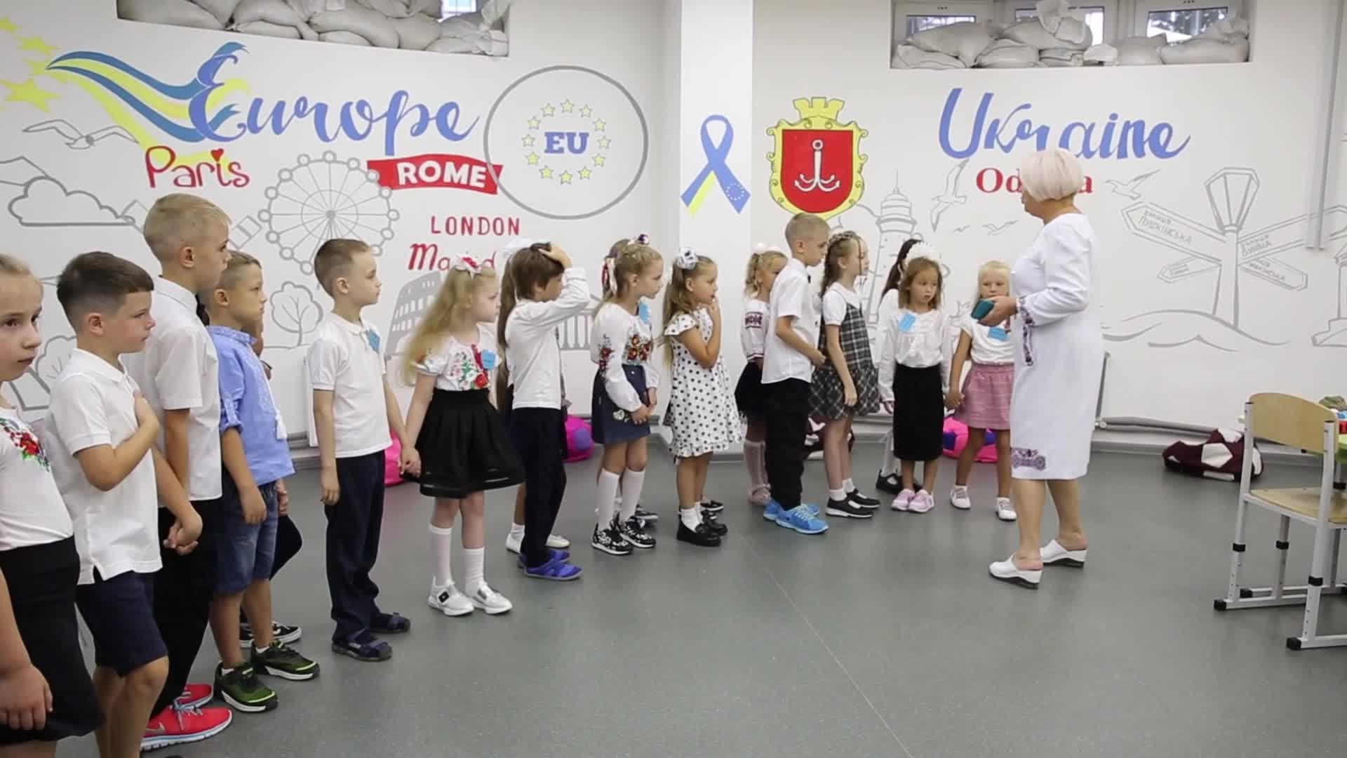 Ukrainian children begin the school year in Odessa