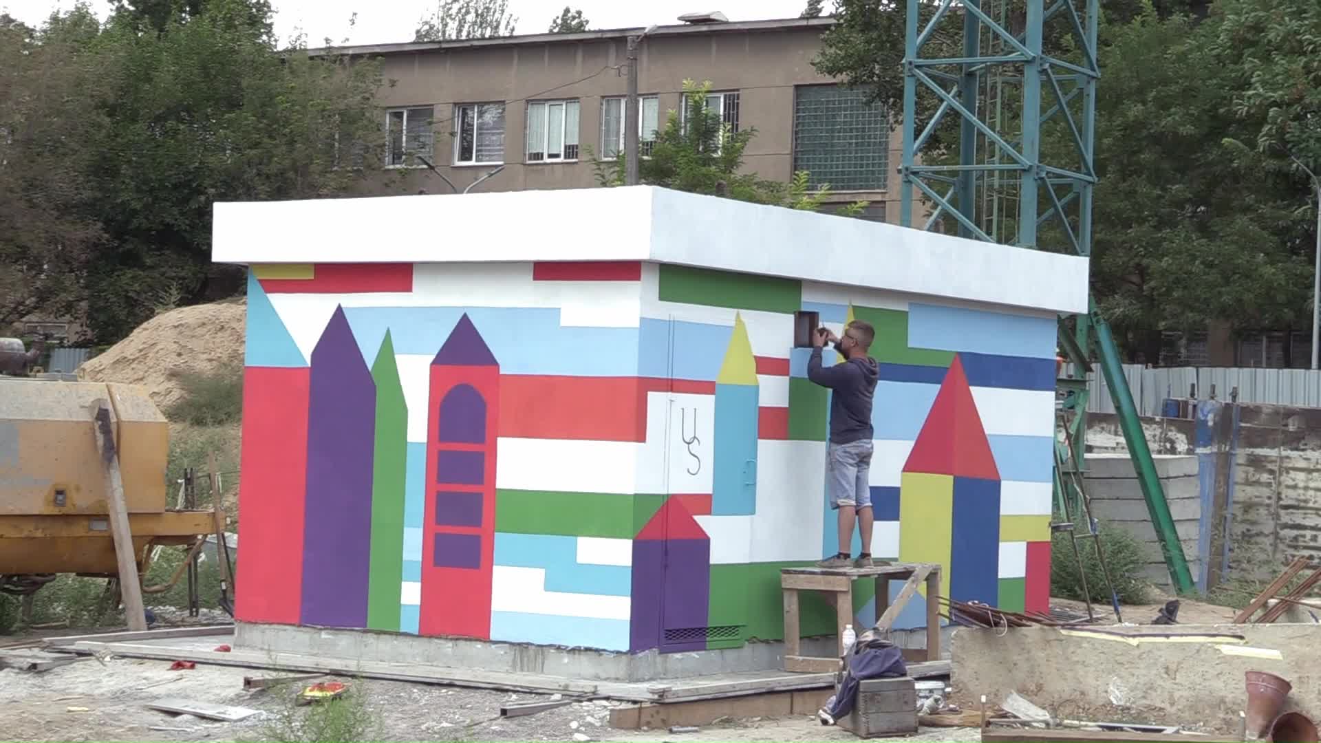 Mobile bomb shelters are being built in Odesa, amid Russia's invasion of Ukraine