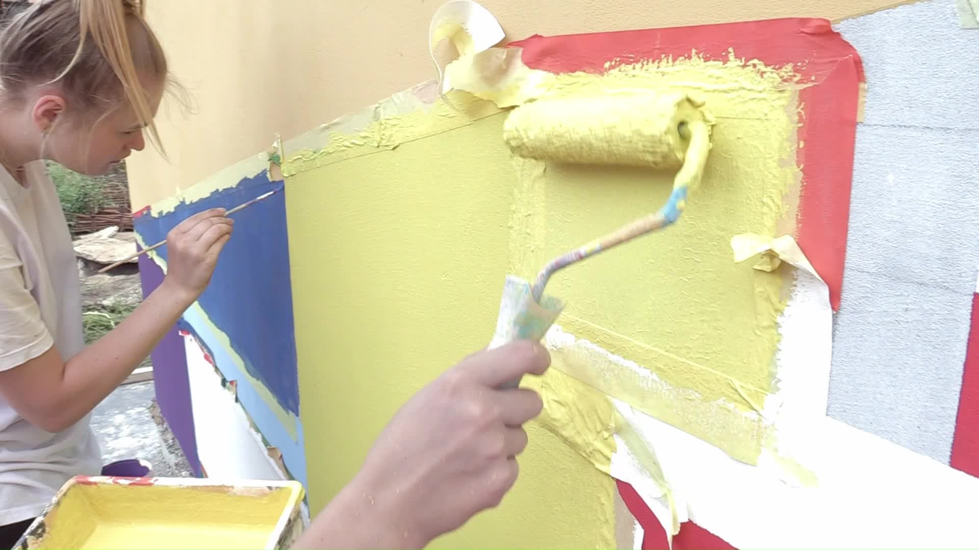 Mobile bomb shelters are being built in Odesa, amid Russia's invasion of Ukraine