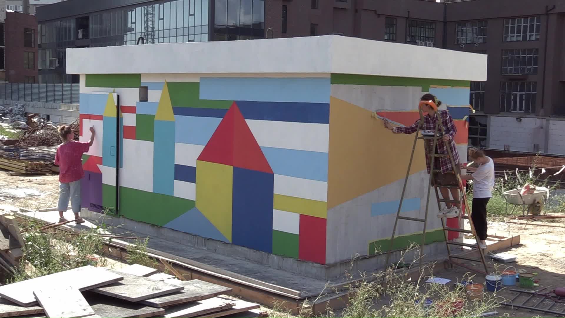 Mobile bomb shelters are being built in Odesa, amid Russia's invasion of Ukraine