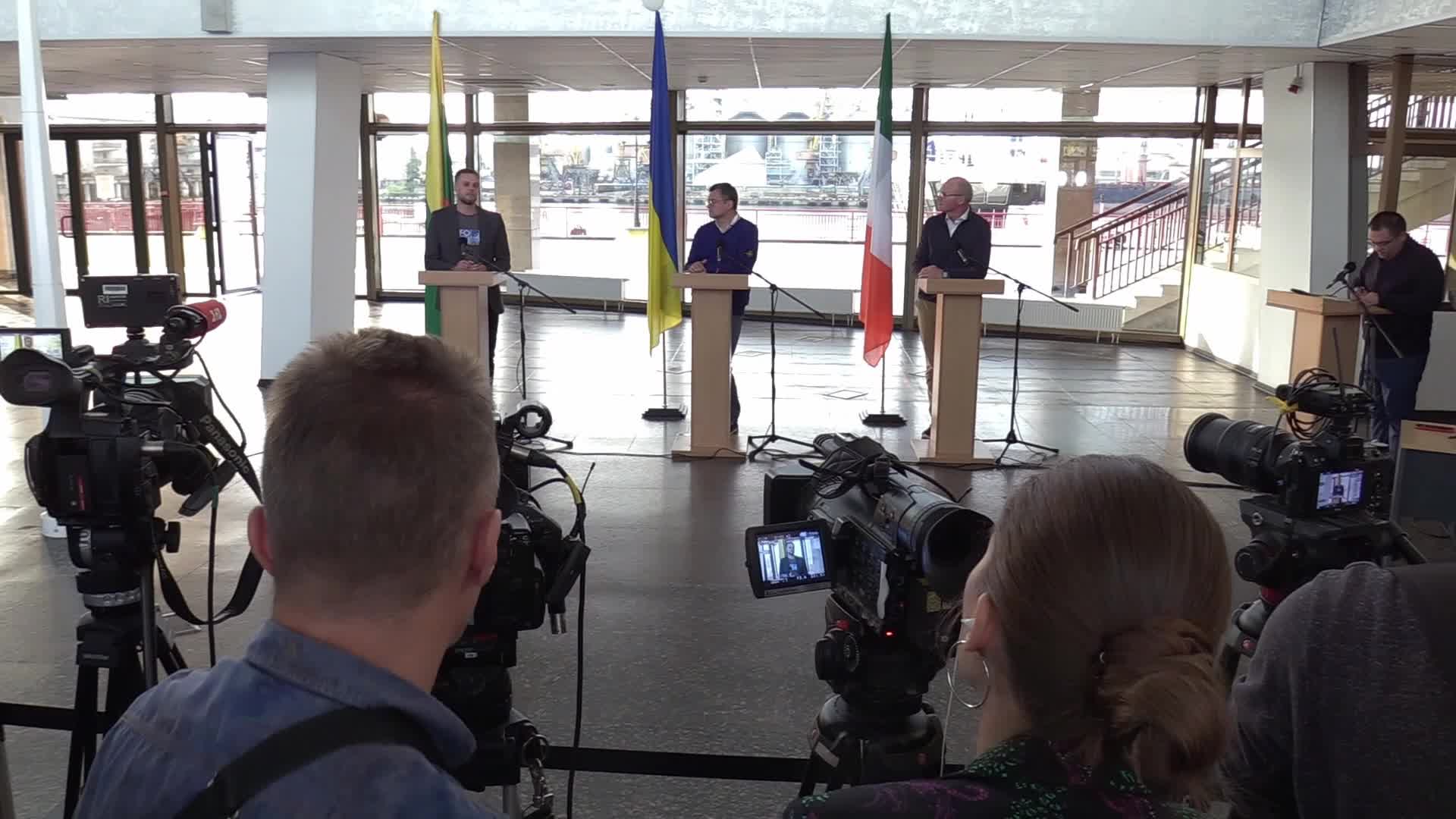 Ministers of Foreign Affairs of Ukraine, Ireland and Lithuania visit Odesa, amid Russia's invasion of Ukraine