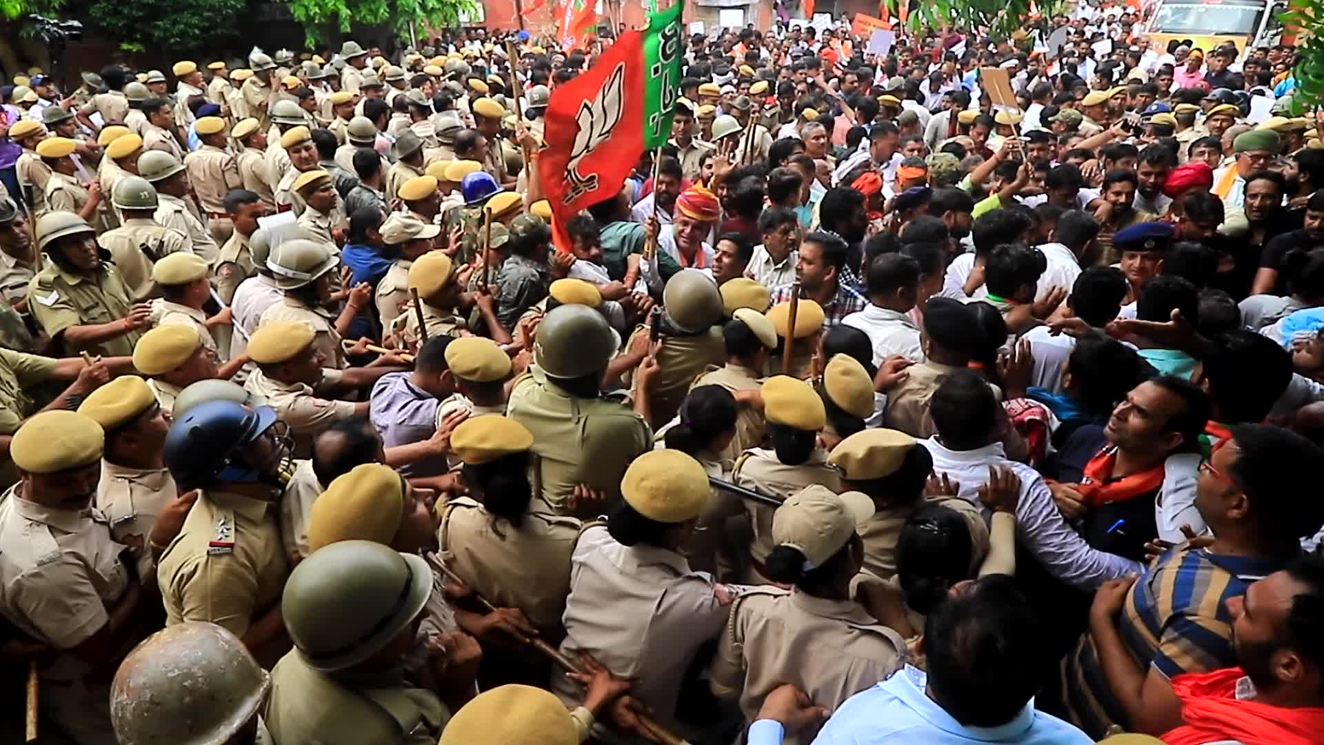 BJP Protest Over Lumpy Skin Disease in Jaipur 