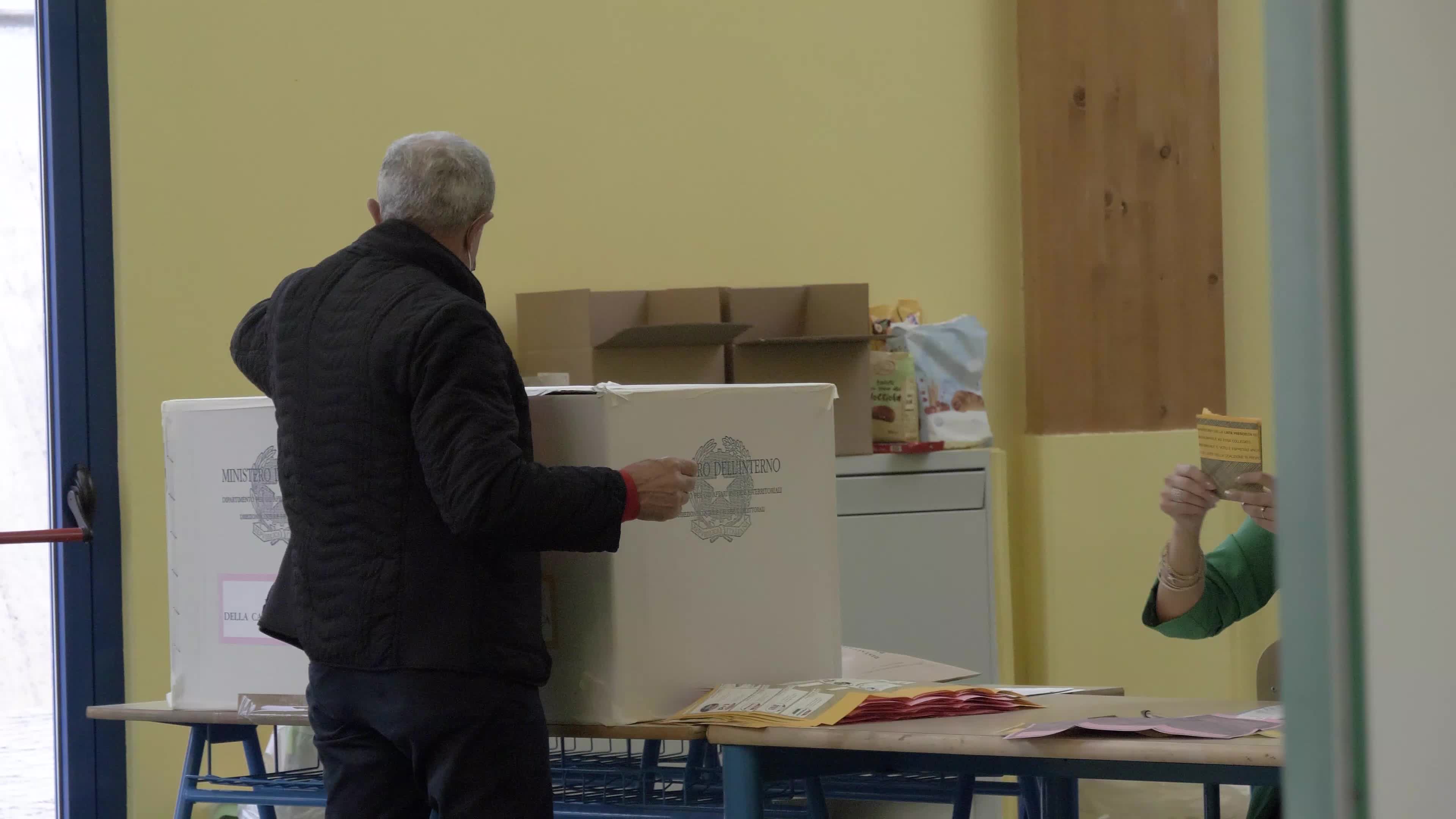 Italians Cast Their Votes In Snap Election