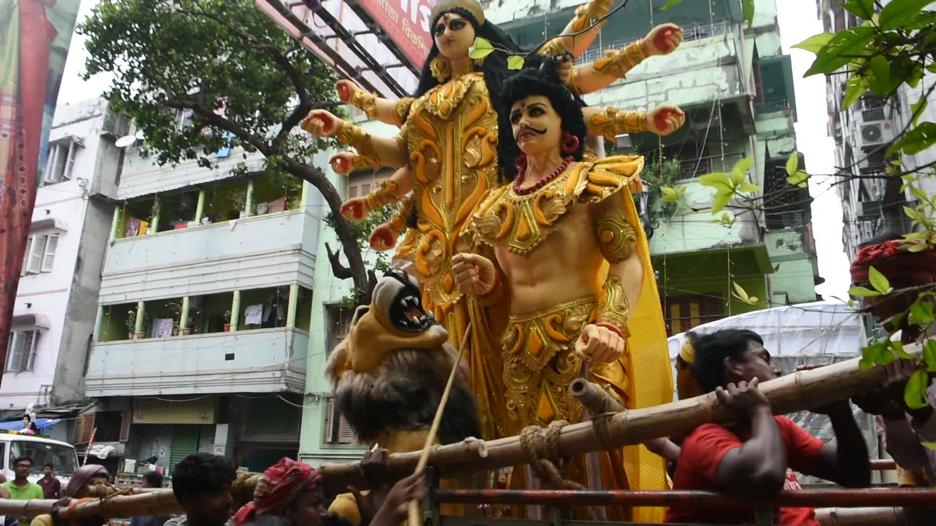 Durga puja preparation in Kolkata