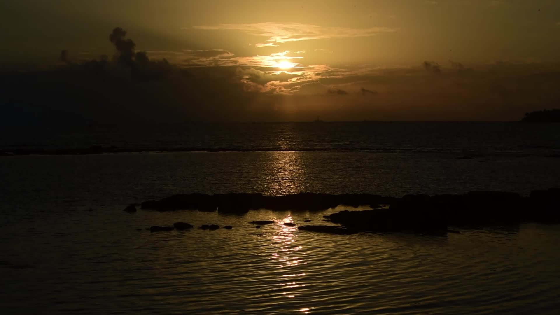 Sunset In Mumbai 