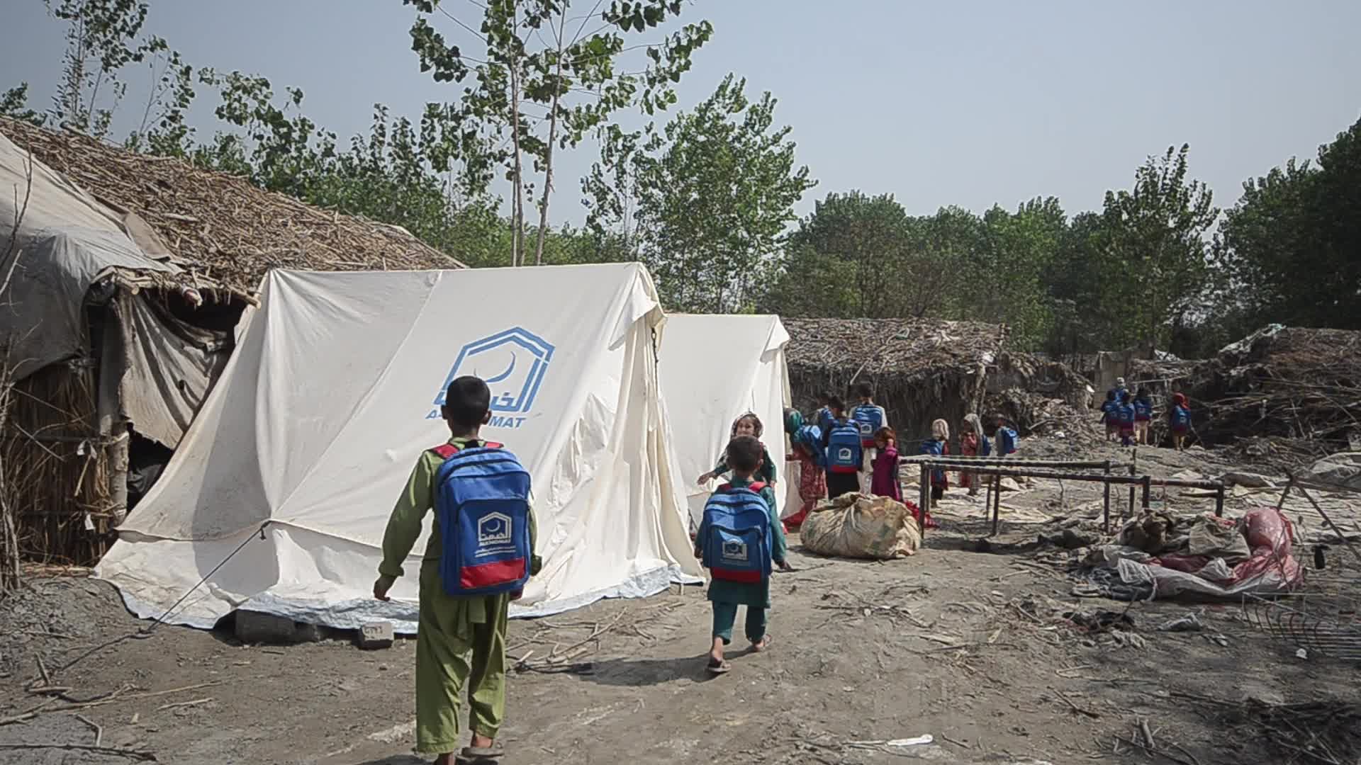 AKF establishes tent village for flood affected Afghan refugees in Peshawar