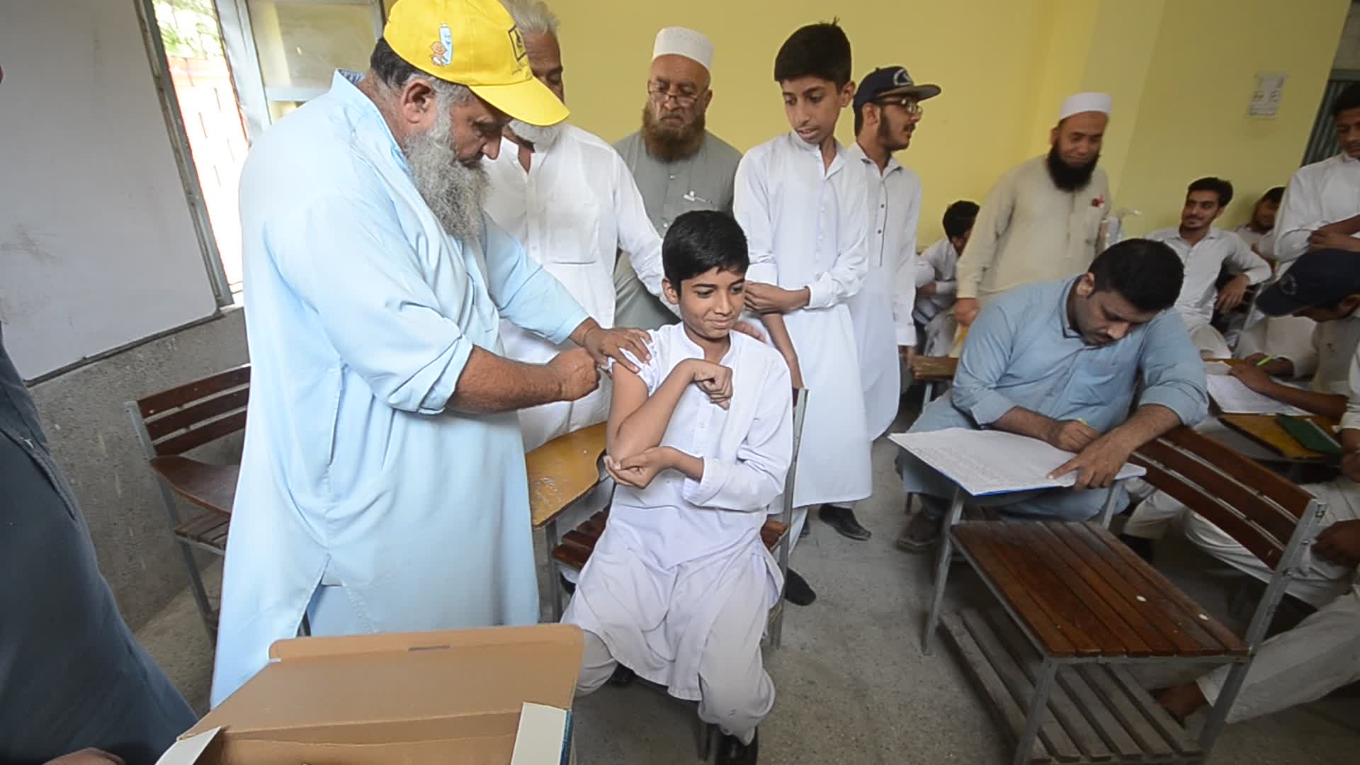 Vaccination campaign in Peshawar
