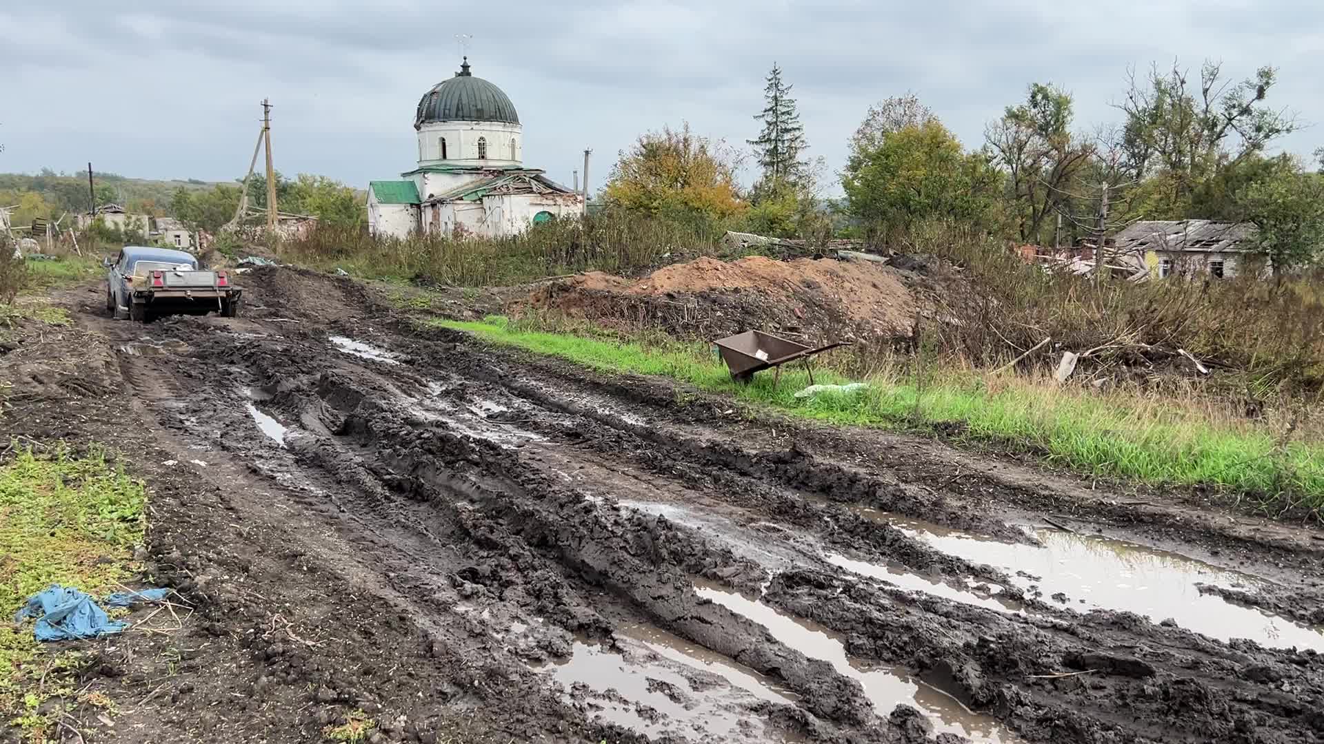 2022 Russian invasion of Ukraine: Recaptured Mala Komyshuvakha village, Kharkiv region 