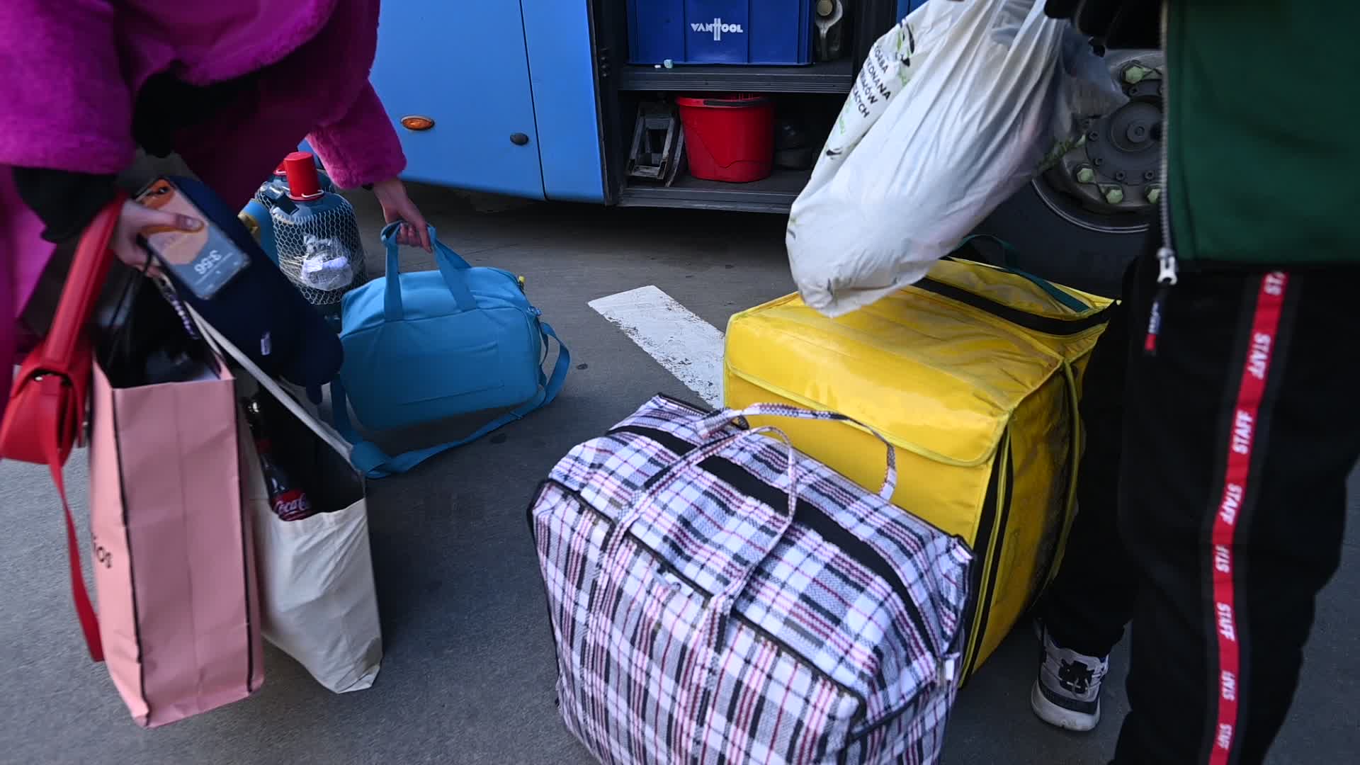 Ukrainian Refugees Determined To Return Home