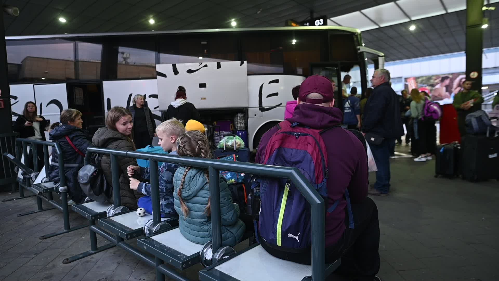 Ukrainian Refugees Determined To Return Home