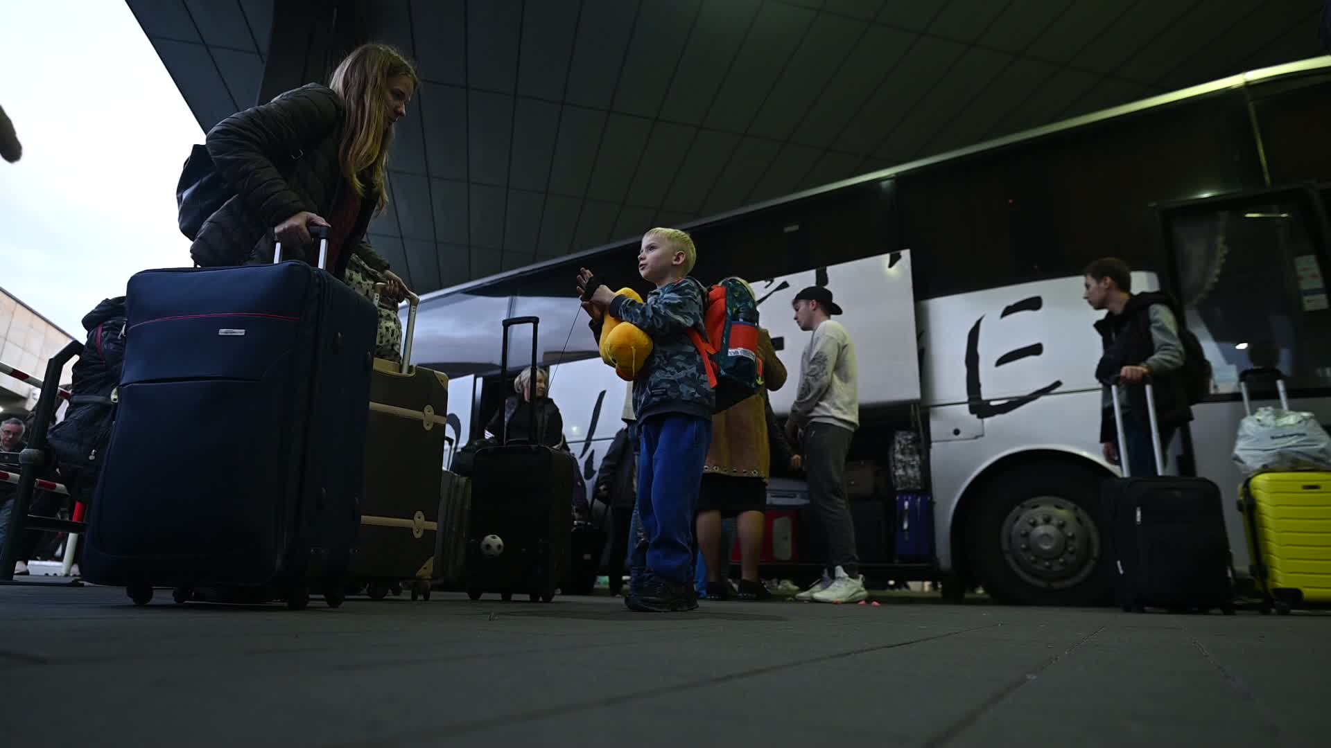 Ukrainian Refugees Determined To Return Home