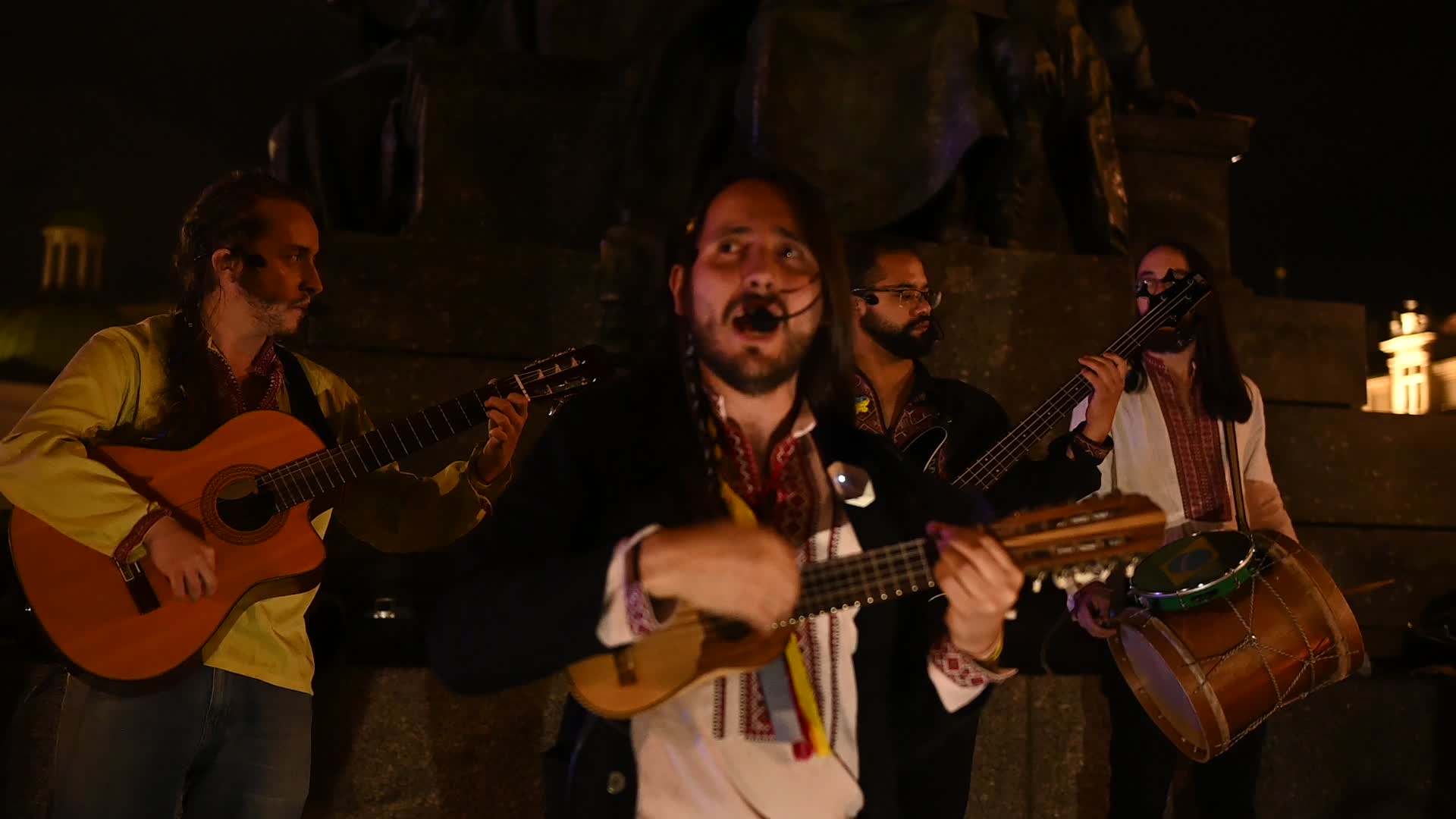 Los Iankover’s Perform In Krakow's Market Square