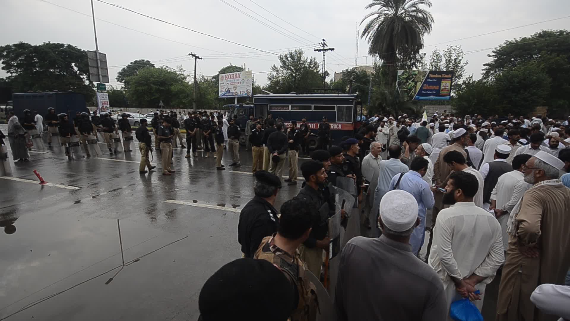 Demonstration In front of Teachers Association Education Assembly in Khyber Pakhtunkhwa