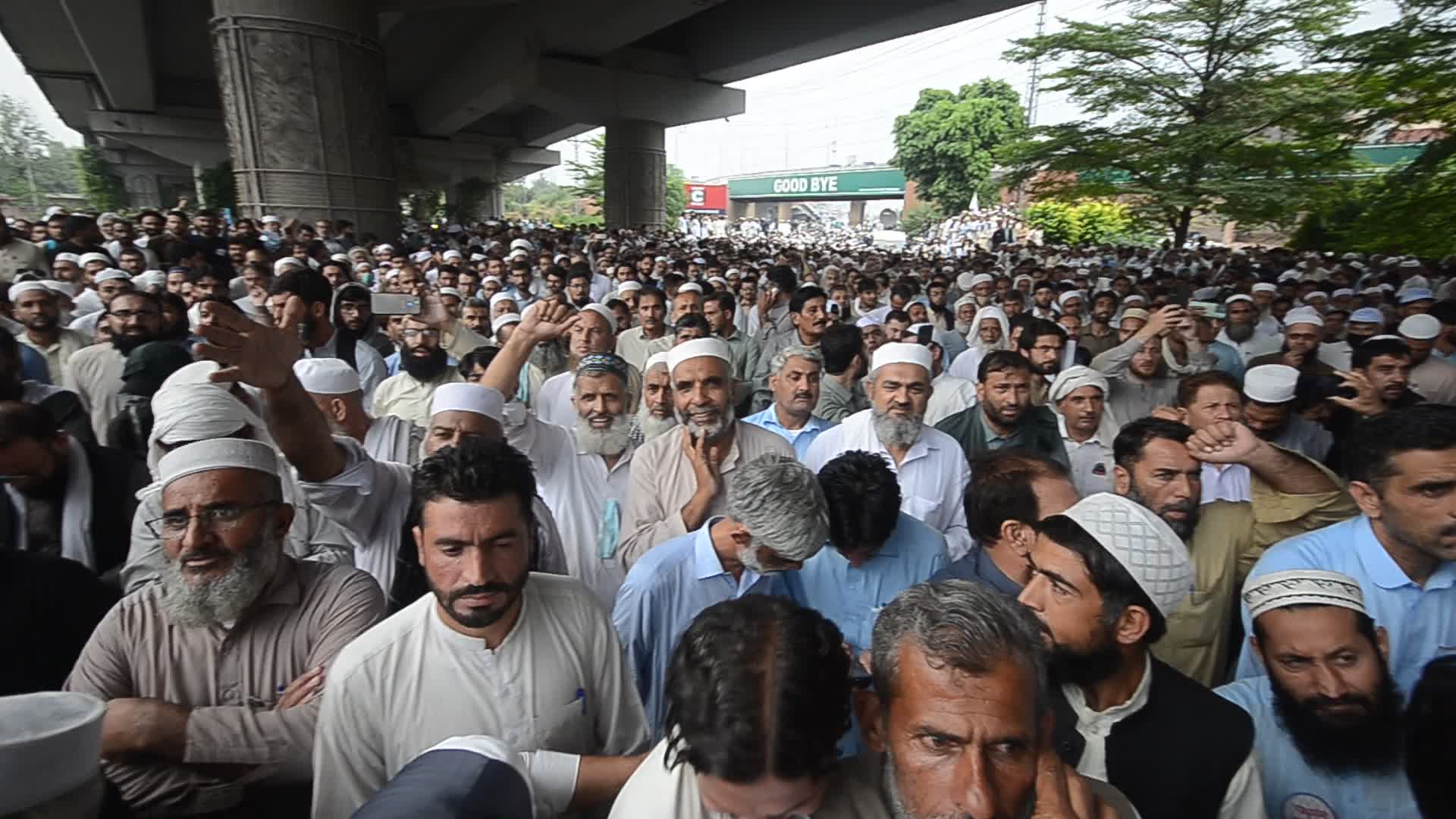Demonstration In front of Teachers Association Education Assembly in Khyber Pakhtunkhwa