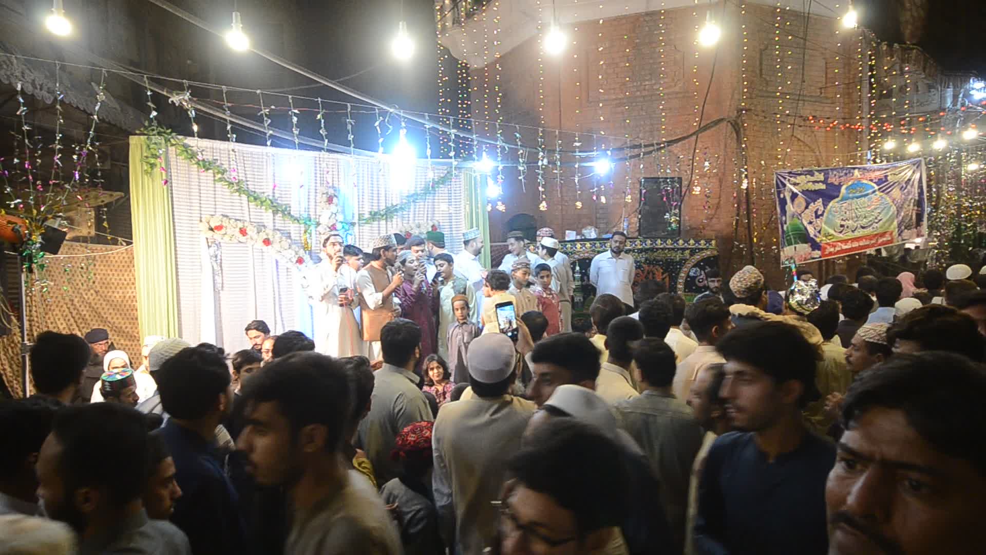 Pakistanis celebrate birthday of Prophet Muhammad
