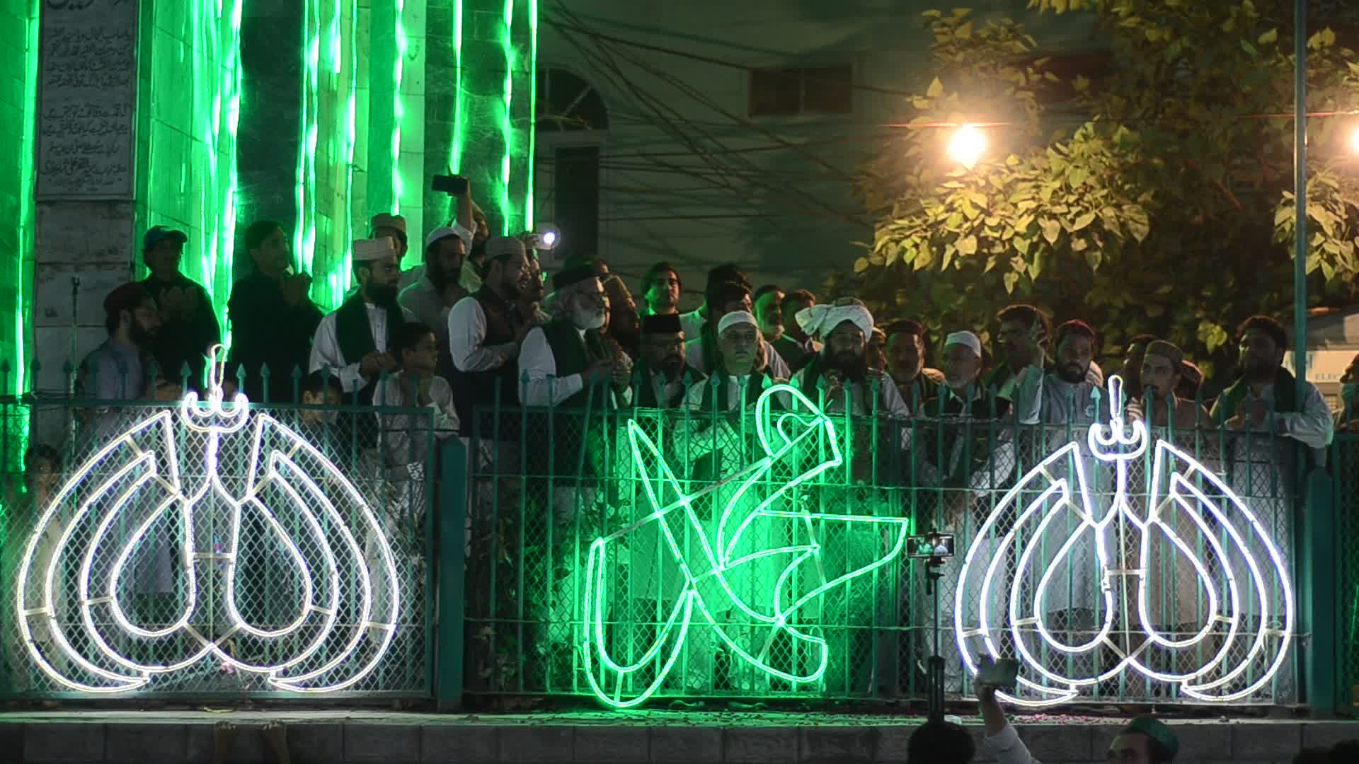 Pakistanis celebrate birthday of Prophet Muhammad